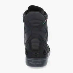 Forma Hyper Black><noscript><img width=