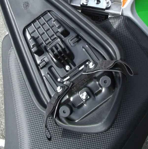 Kriega Fitting kit Aprilia Tuono Factory> Motor Accessoires