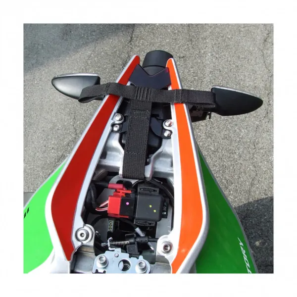 Kriega Fitting kit Aprilia Tuono Factory> Motor Accessoires