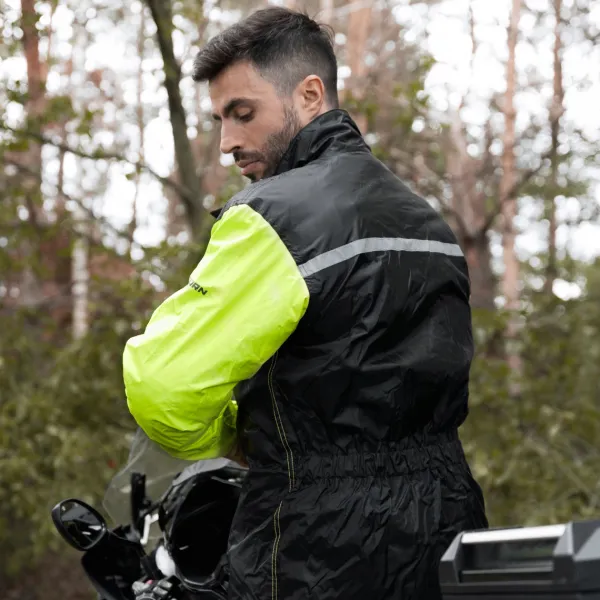 Rebelhorn Rain Two-Piece Waterproof Suit Black/Fluo Yellow> Regenkleding